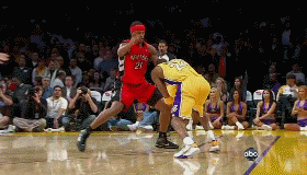 图片报：穆西亚拉已进行射门训练，复出计划仍定于明年1月（图片报：穆西亚拉已恢复射门训练，按计划将于明年1月回归）