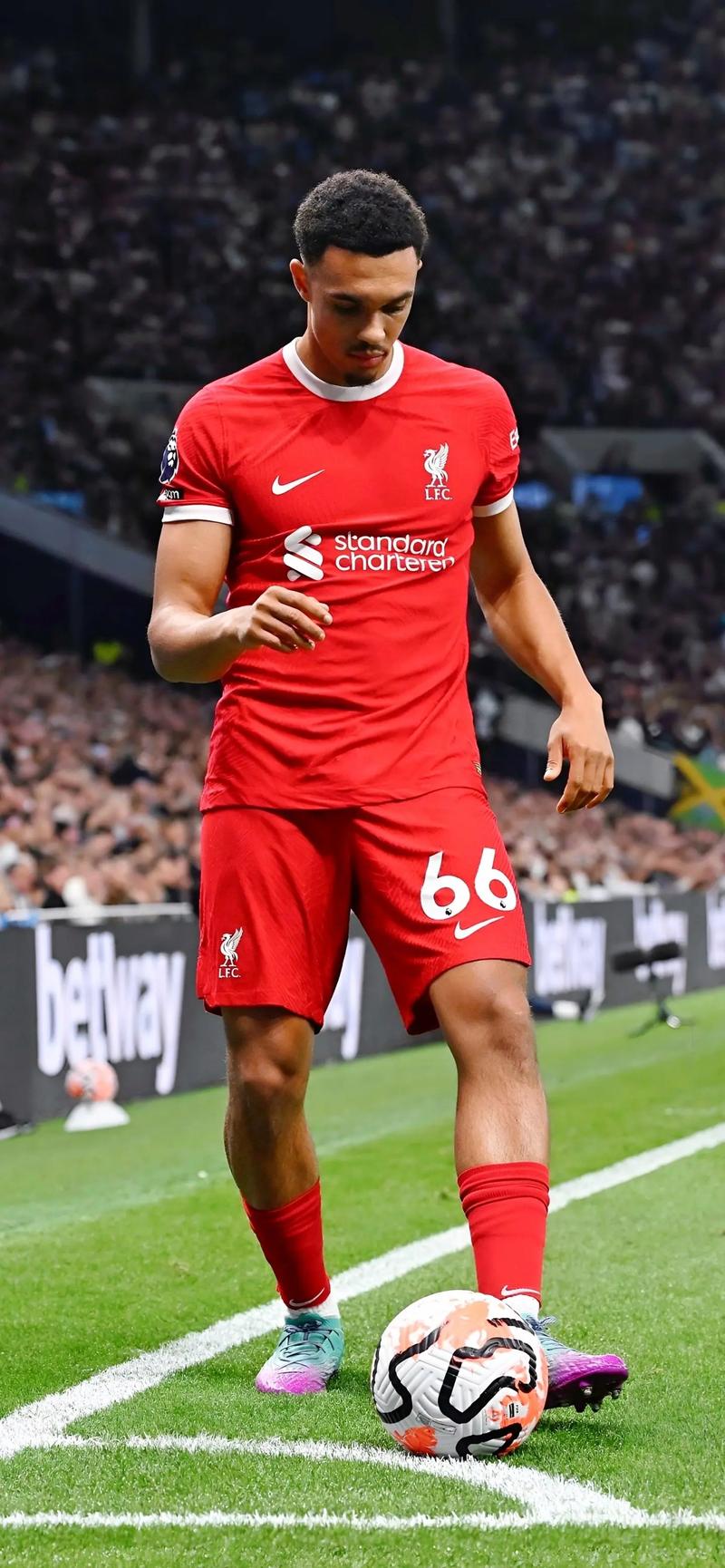 佩杜拉：帕拉迪诺渴望重返意甲，但佛罗伦萨并没有考虑他（佩杜拉：帕拉迪诺盼重回意甲，佛罗伦萨尚未将其列为人选）