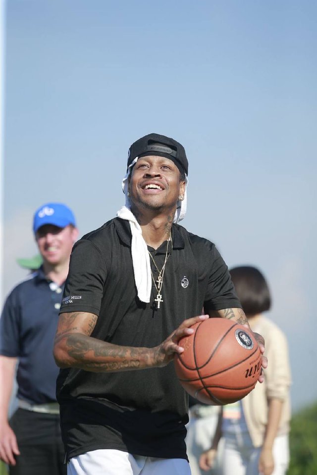 独行侠伤病报告：克莱、克里斯蒂等七人将缺席今日对阵掘金（独行侠今日战掘金：克莱、克里斯蒂等7人因伤缺阵）