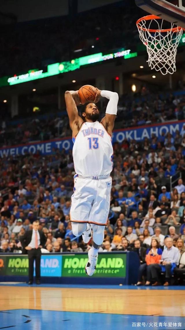 女星爆砍69分！华子：哪天都愿意她在我身上得这么多分（女篮球星狂轰69分！华子打趣：随时欢迎她在我头上拿这么多分）