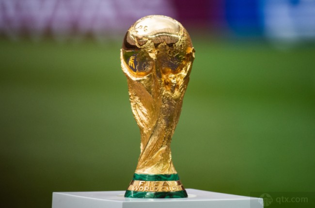 都体：阿切尔比、德弗赖和达米安将在赛季末合同到期后离队（都体：阿切尔比、德弗赖、达米安合同将于赛季末到期，三人届时离队）