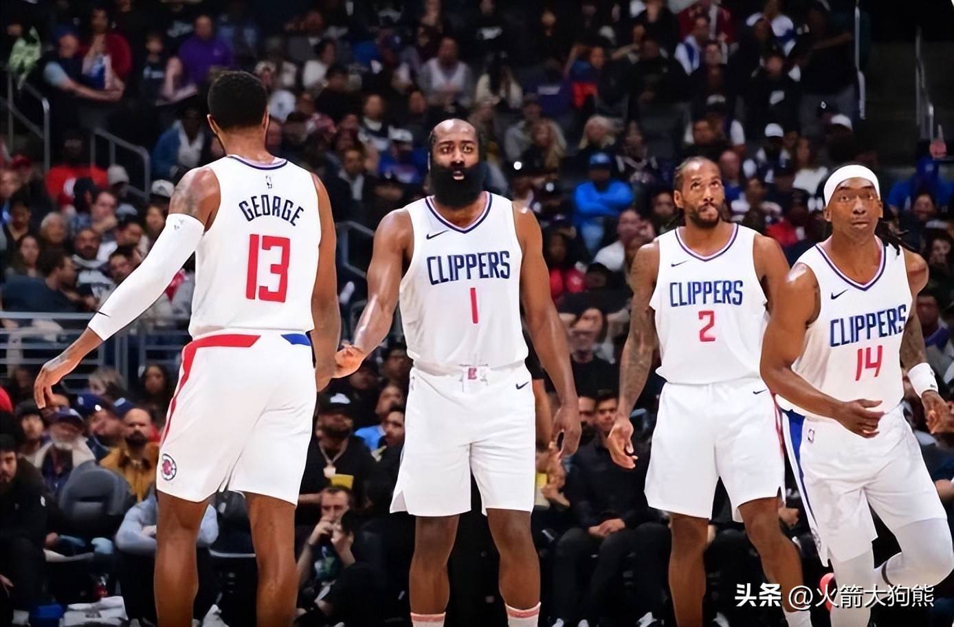 怎么理解皇马现在什么变化都没有了，阿隆索是在消极怠工吗？（如何看待皇马近况毫无起色？阿隆索是否在消极怠工？）