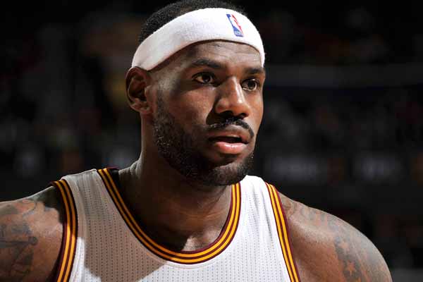 比赛集锦：皇家贝蒂斯1-1赫罗纳（精彩集锦：皇家贝蒂斯1-1战平赫罗纳）