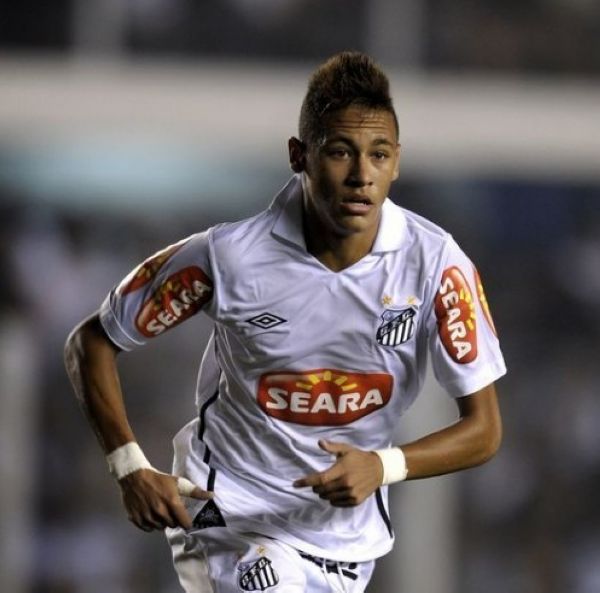 意甲前瞻：卡利亚里10场不胜，罗马坐拥联赛第一防守（意甲前瞻：卡利亚里连续10轮不胜，罗马坐拥联赛最佳防线）